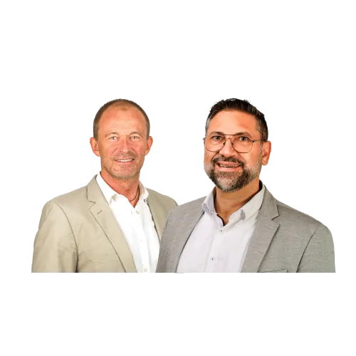 Dirk Gebhardt und Mario Pisu vor neutralem Hintergrund.